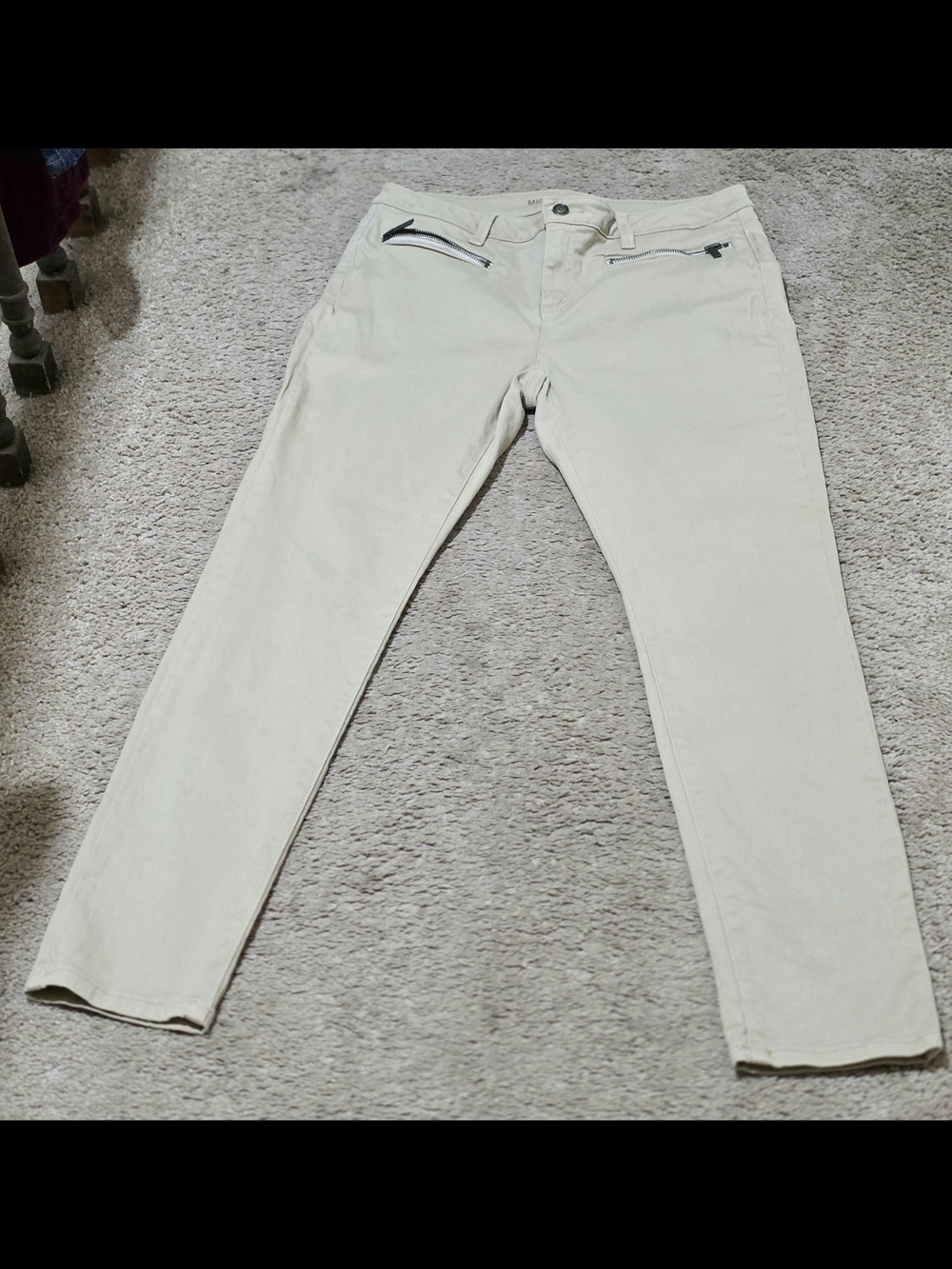Michael Kors Straight-Leg Jeans in Light Beige
